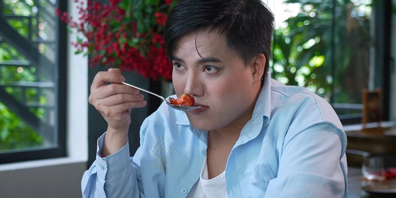 Quán ăn hạnh phúc tập 62 Duy Khương lần đầu ăn cải Kale, bất ngờ với ẩm thực chay hiện đại giữa lòng TP.HCM