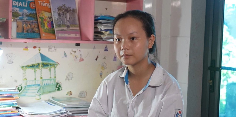 Lê Thúy, Nguyễn Trần Trung Quân lăn xả, lần đầu nướng bánh bán, thu hơn 100 triệu đồng về cho các hoàn cảnh khó khăn