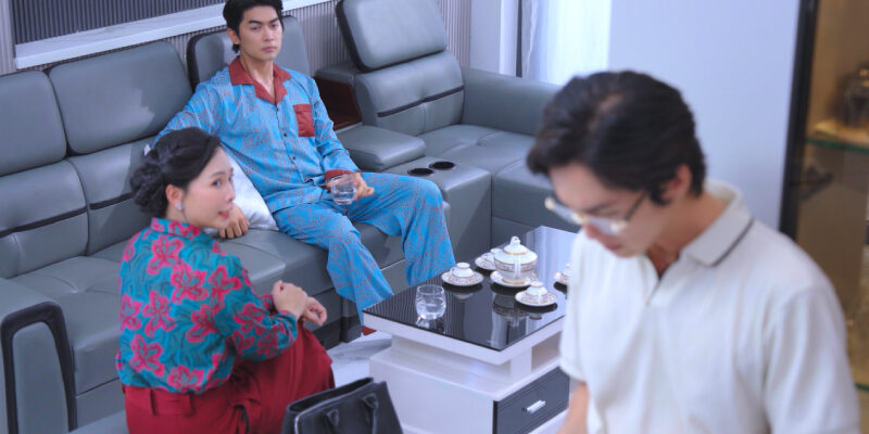 Trịnh Hào ở lại giữa “hang cọp”, âm thầm đối đầu với âm mưu thâu tóm Trịnh gia