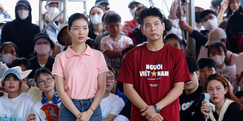 Quân A.P, Lâm Bích Tuyền xúc động trước những cô bé mồ côi cha, sớm trưởng thành để đỡ đần mẹ