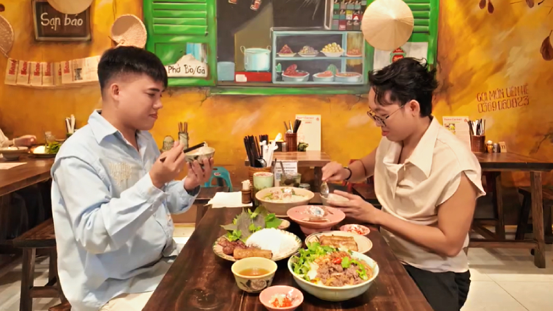 Quán ăn hạnh phúc tập 70 Duy Khương, Năm Chà tìm thấy một góc Hà Nội xưa giữa lòng TP.HCM