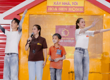 Lê Hoàng Phương, Thành Đạt lấm lem bột mì khi hết mình đồng hành cùng các em nhỏ mồ côi