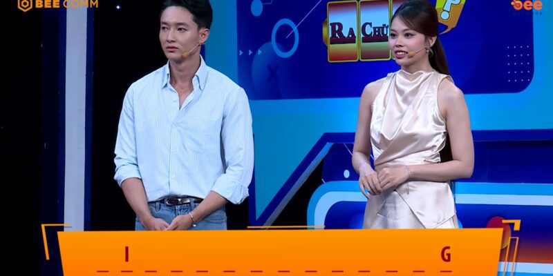Bộ đôi Siêu Mẫu Thể Hình Phi Khanh - Viễn Quang gây chú ý khi thách thức đồng nghiệp, bất ngờ thắng lớn tại “Úm Ba La Ra Chữ Gì?”
