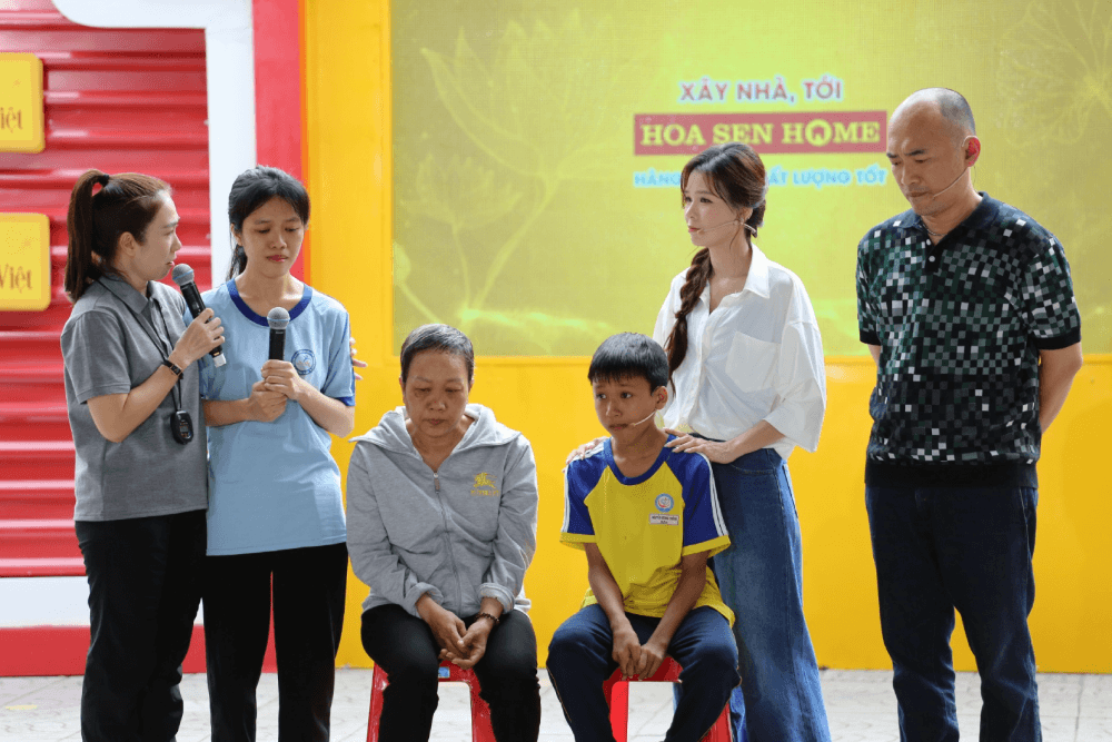 Tiến Luật, DatKaa, Sam xúc động trước nghị lực của những em nhỏ tại Mái ấm gia đình Việt