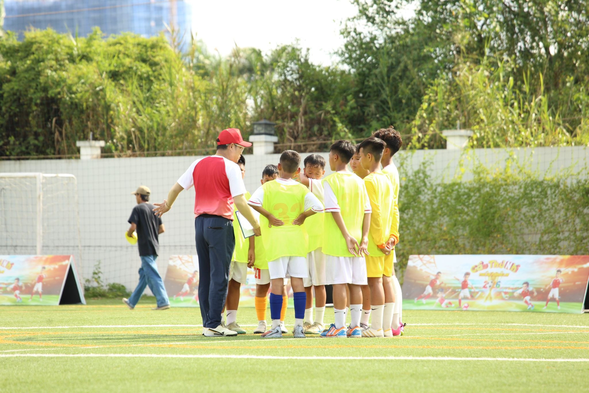 Top 16 “Cầu thủ nhí 2026” bước vào cuộc đua điểm sinh tồn, mỗi màn thách đấu quyết định 30 điểm