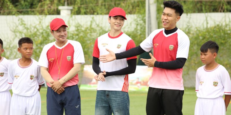 Top 16 “Cầu thủ nhí 2026” bước vào cuộc đua điểm sinh tồn, mỗi màn thách đấu quyết định 30 điểm